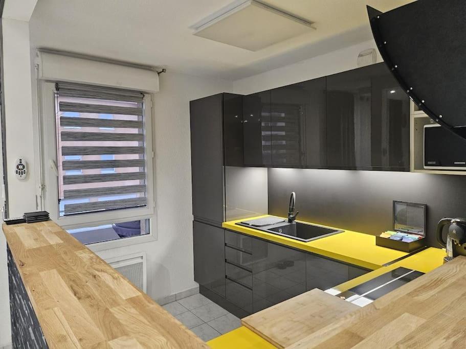 Appartement Cluses Eksteriør bilde
